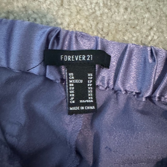 Purple Silk Cargo Pant - Picture 3 of 4